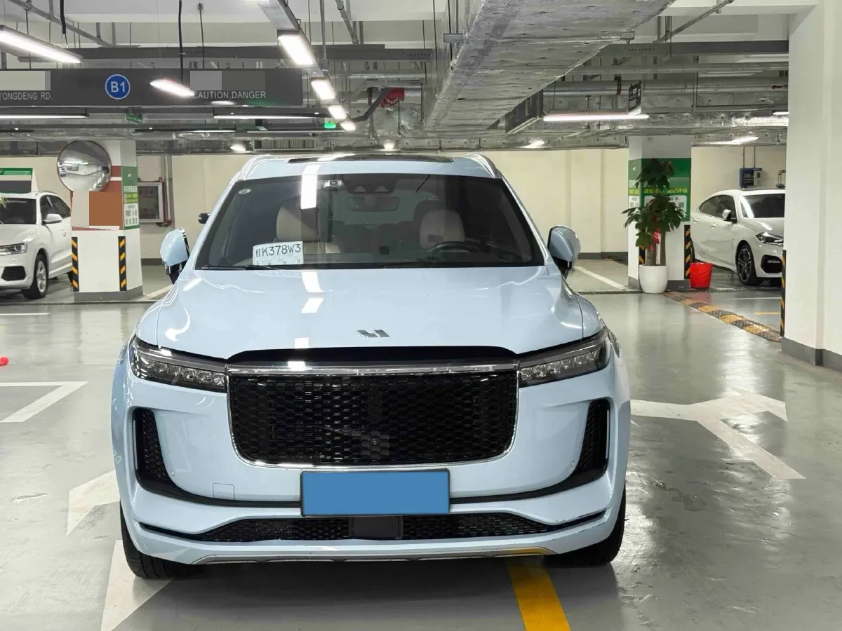 2020 Li ONE Range Extended 131HP REEV 40.5KWH,autocango,china used car exporter,china ev exporter,chinese used car exporter,chinese used ev exporter