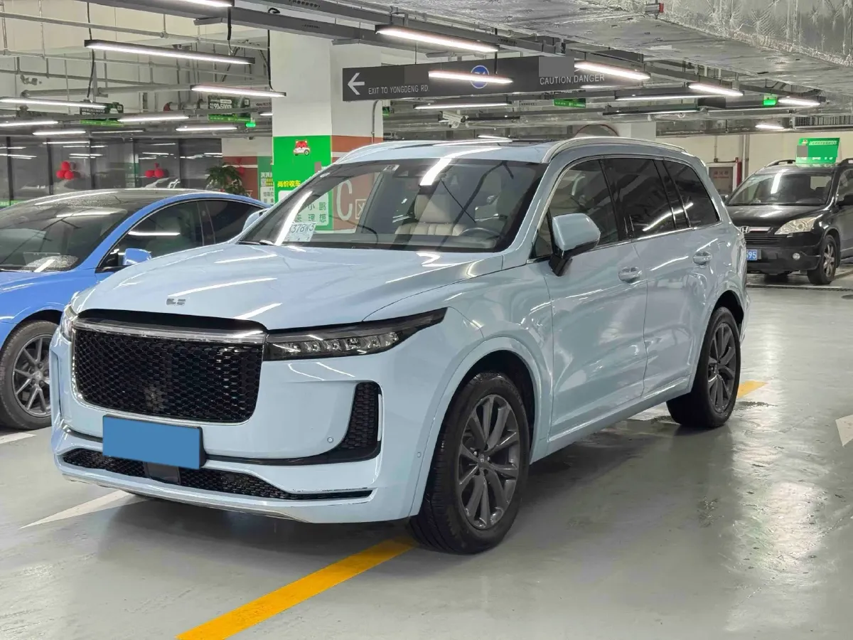 2020 Li ONE Range Extended 131HP REEV 40.5KWH,autocango,china used car exporter,china ev exporter,chinese used car exporter,chinese used ev exporter
