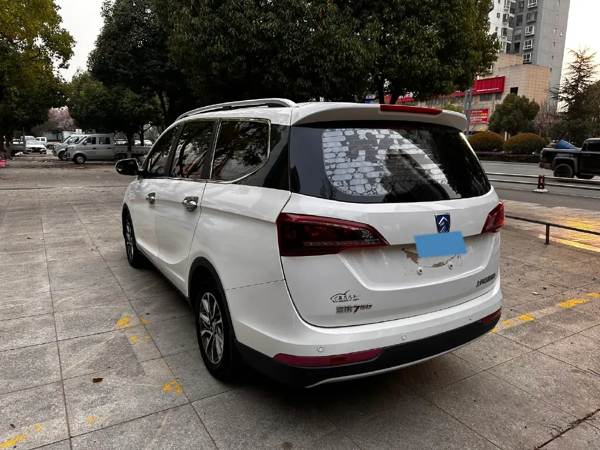 2019 BaoJun 730 1.5L 112HP L4 6MT,autocango,china used car exporter,china ev exporter,chinese used car exporter,chinese used ev exporter
