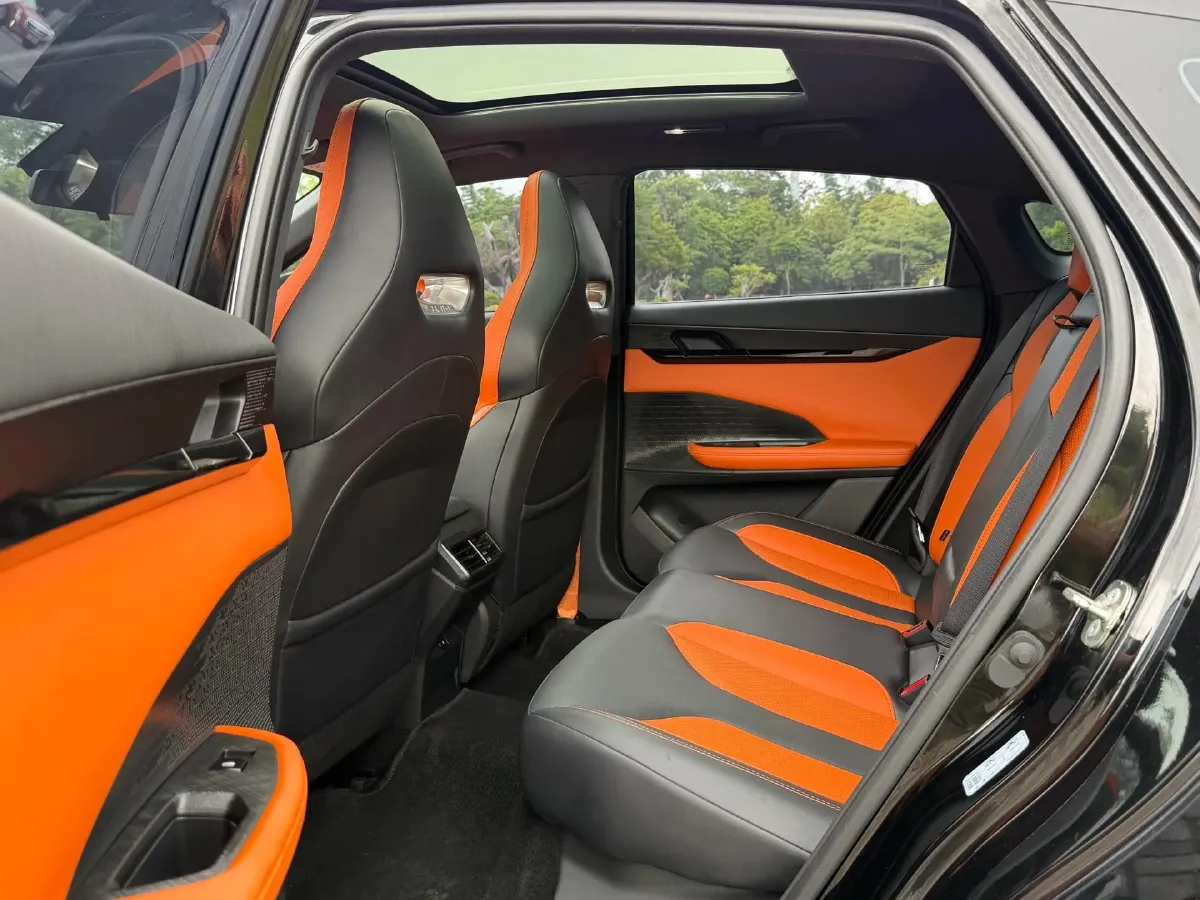 2023 ChangAn UNI-V 1.5T 188HP L4 7DCT,autocango,china used car exporter,china ev exporter,chinese used car exporter,chinese used ev exporter