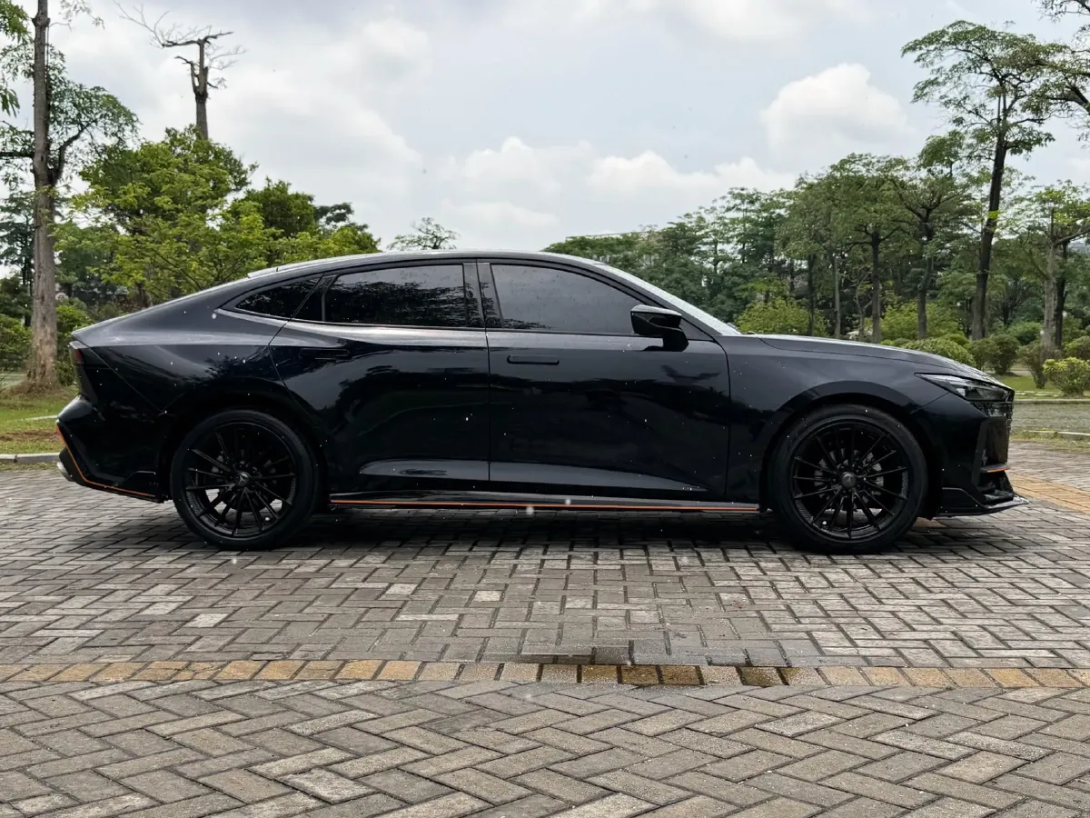 2023 ChangAn UNI-V 1.5T 188HP L4 7DCT,autocango,china used car exporter,china ev exporter,chinese used car exporter,chinese used ev exporter