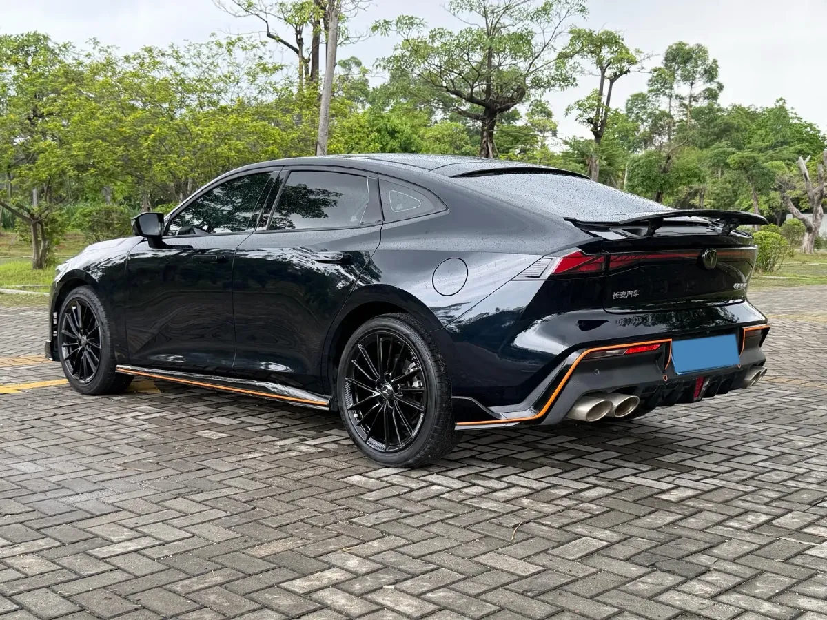 2023 ChangAn UNI-V 1.5T 188HP L4 7DCT,autocango,china used car exporter,china ev exporter,chinese used car exporter,chinese used ev exporter