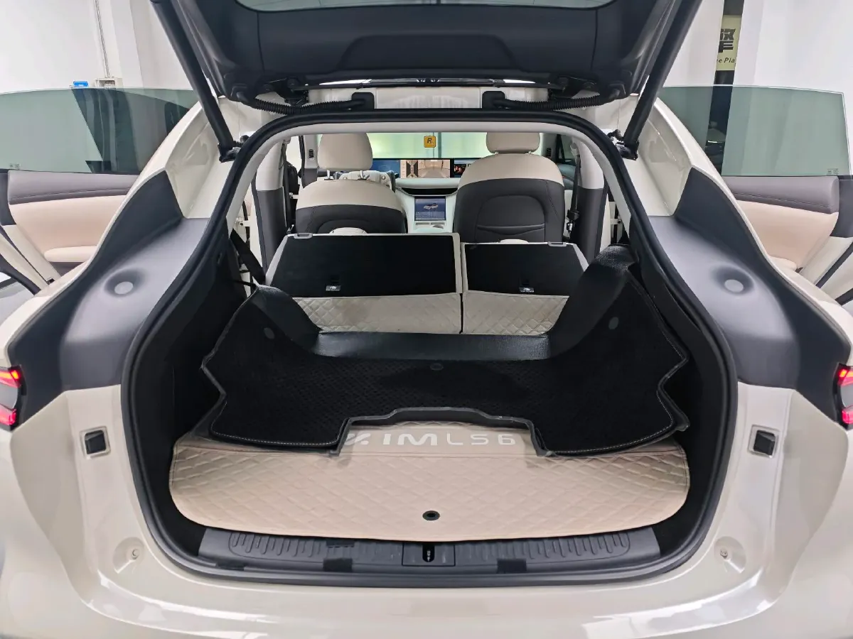 2023 IM LS6 BEV 100KWH,autocango,china used car exporter,china ev exporter,chinese used car exporter,chinese used ev exporter