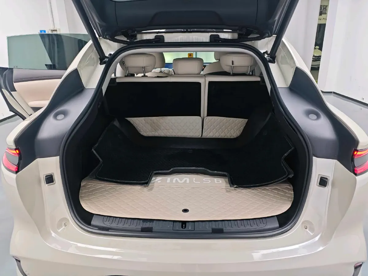 2023 IM LS6 BEV 100KWH,autocango,china used car exporter,china ev exporter,chinese used car exporter,chinese used ev exporter