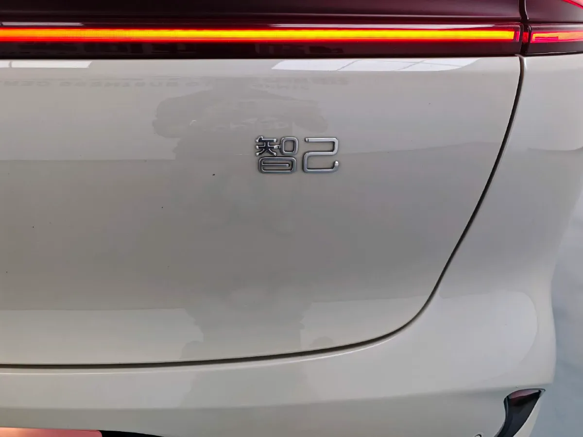 2023 IM LS6 BEV 100KWH,autocango,china used car exporter,china ev exporter,chinese used car exporter,chinese used ev exporter