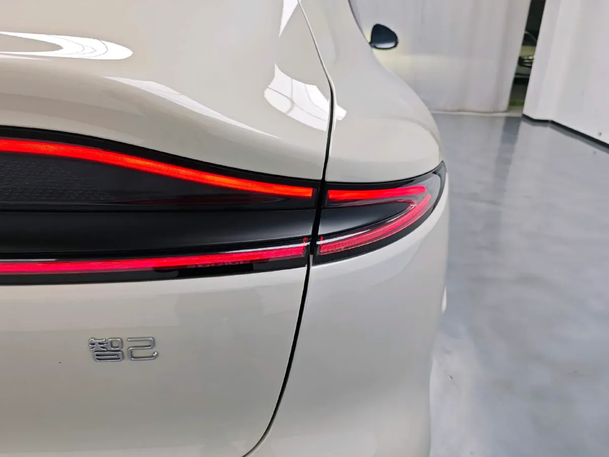 2023 IM LS6 BEV 100KWH,autocango,china used car exporter,china ev exporter,chinese used car exporter,chinese used ev exporter