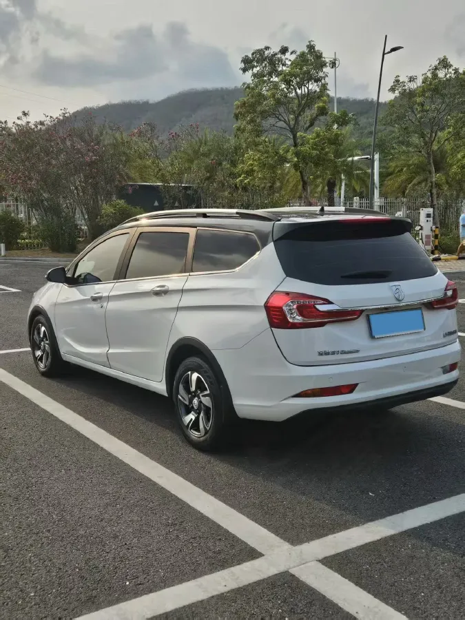 2018 BaoJun 360 1.5L 112HP L4 6MT,autocango,china used car exporter,china ev exporter,chinese used car exporter,chinese used ev exporter