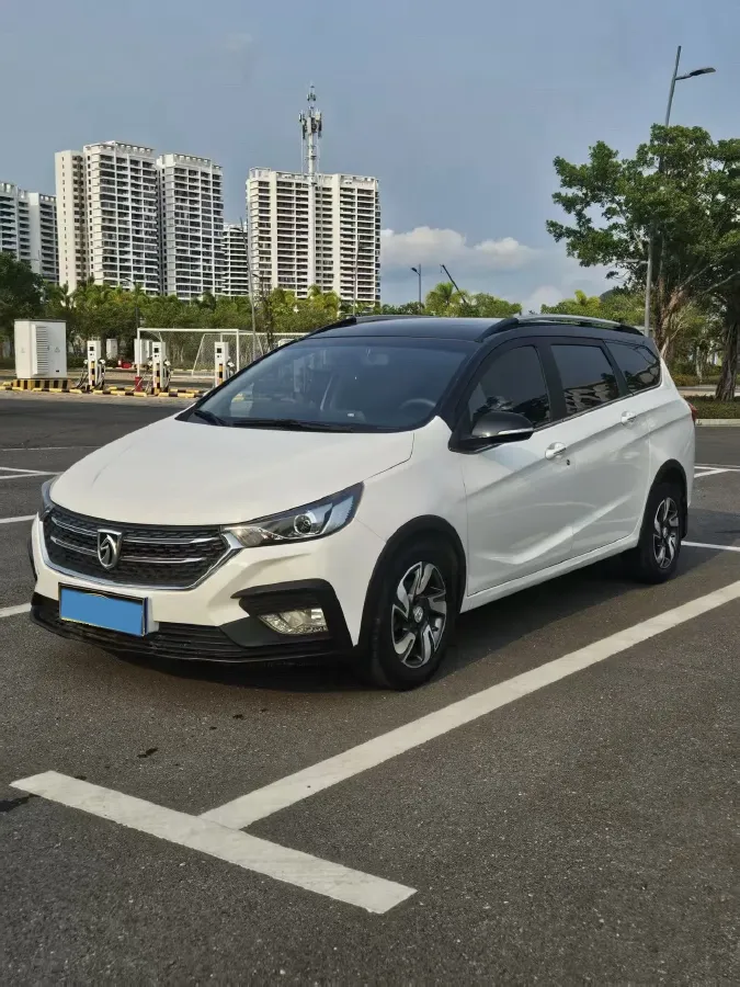 2018 BaoJun 360 1.5L 112HP L4 6MT,autocango,china used car exporter,china ev exporter,chinese used car exporter,chinese used ev exporter