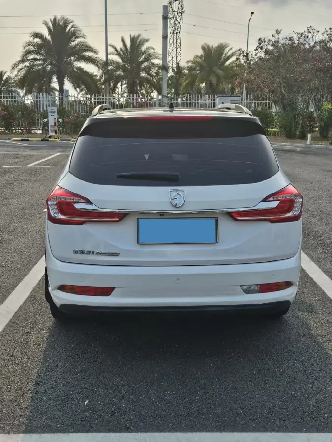 2018 BaoJun 360 1.5L 112HP L4 6MT,autocango,china used car exporter,china ev exporter,chinese used car exporter,chinese used ev exporter