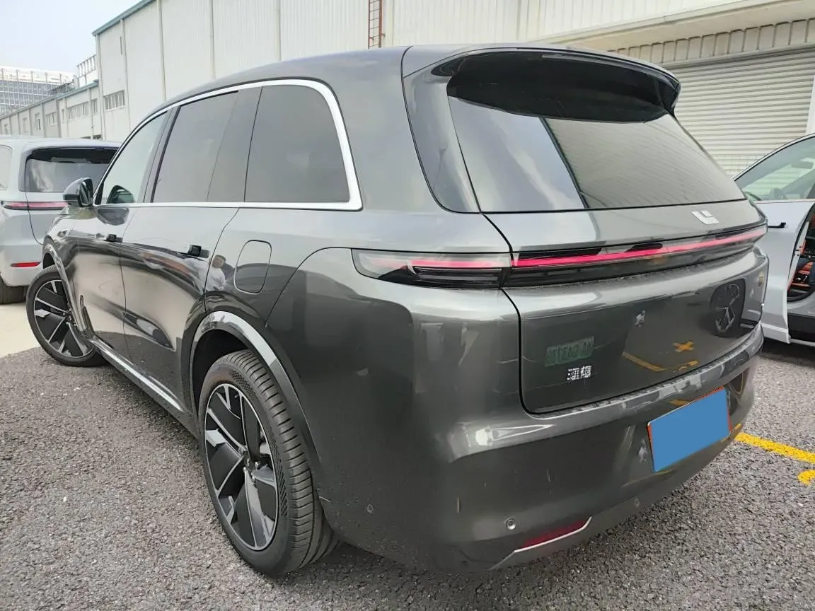 2024 Ford Bronco 2.3T 275HP L4 10AT,autocango,china used car exporter,china ev exporter,chinese used car exporter,chinese used ev exporter