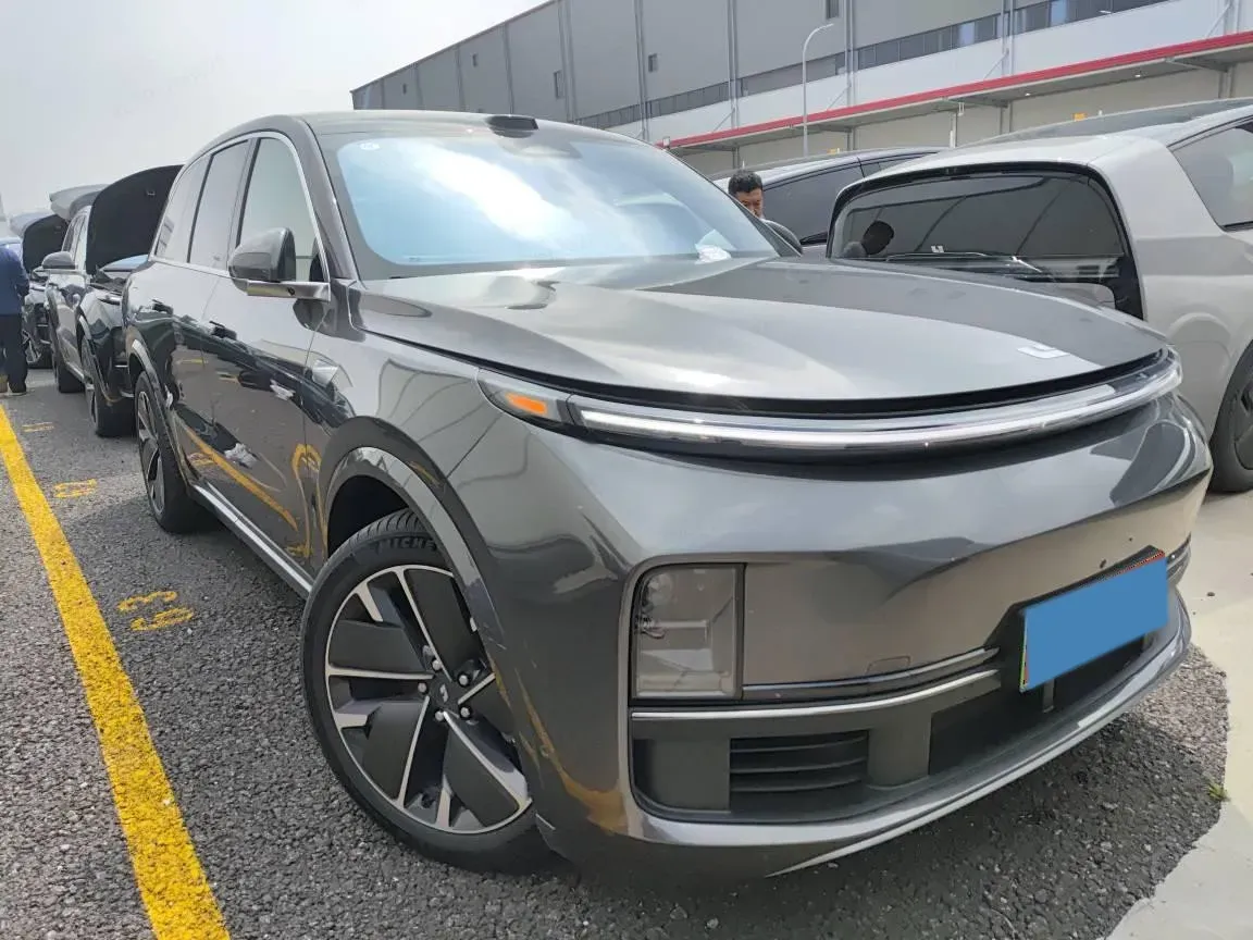 2024 Ford Bronco 2.3T 275HP L4 10AT,autocango,china used car exporter,china ev exporter,chinese used car exporter,chinese used ev exporter