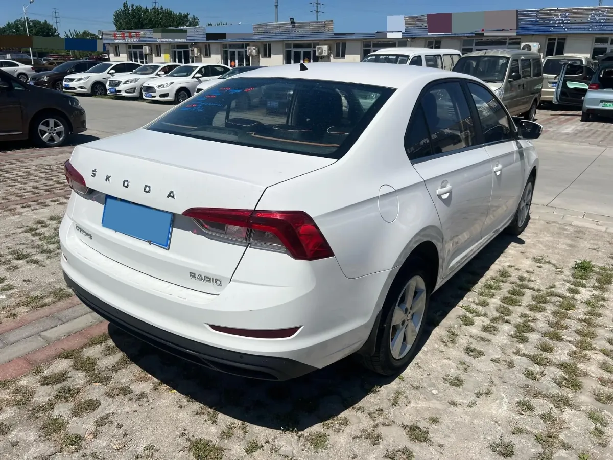 2020 Skoda Rapid 1.5L 112HP L4 5MT,autocango,china used car exporter,china ev exporter,chinese used car exporter,chinese used ev exporter