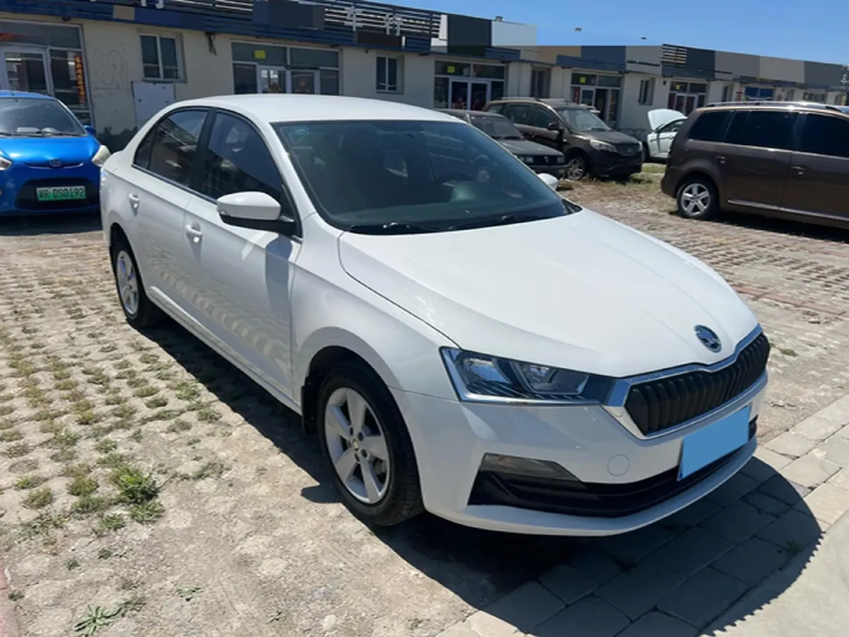 2020 Skoda Rapid 1.5L 112HP L4 5MT,autocango,china used car exporter,china ev exporter,chinese used car exporter,chinese used ev exporter