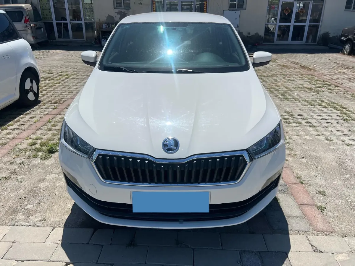 2020 Skoda Rapid 1.5L 112HP L4 5MT,autocango,china used car exporter,china ev exporter,chinese used car exporter,chinese used ev exporter