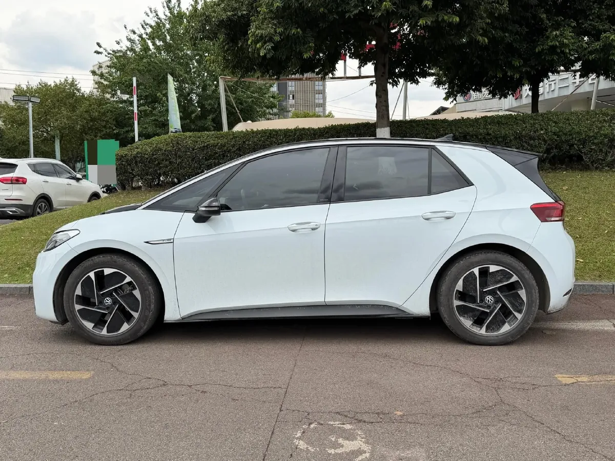 2024 Volkswagen ID.3 BEV 52.8KWH,autocango,china used car exporter,china ev exporter,chinese used car exporter,chinese used ev exporter