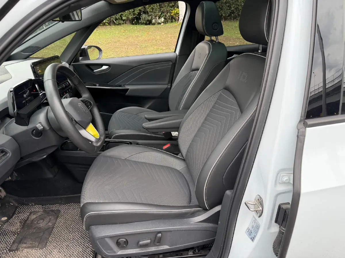 2024 Volkswagen ID.3 BEV 52.8KWH,autocango,china used car exporter,china ev exporter,chinese used car exporter,chinese used ev exporter