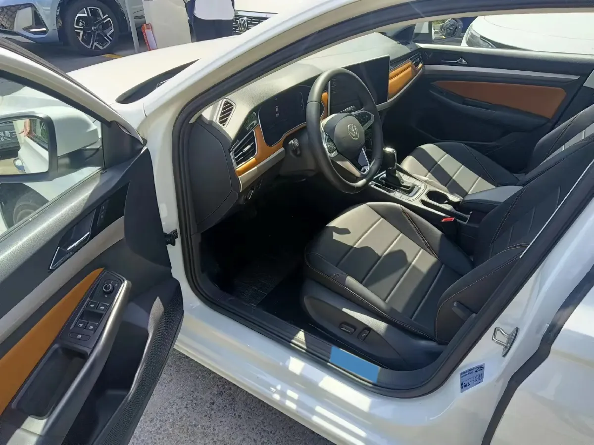 2023 Volkswagen Bora 1.2T 116HP L4 7DCT,autocango,china used car exporter,china ev exporter,chinese used car exporter,chinese used ev exporter