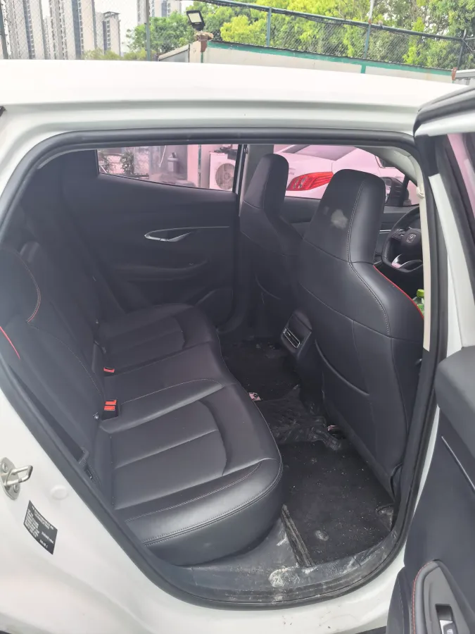 2020 ChangAn UNI-T 1.5T 180HP L4 7DCT,autocango,china used car exporter,china ev exporter,chinese used car exporter,chinese used ev exporter