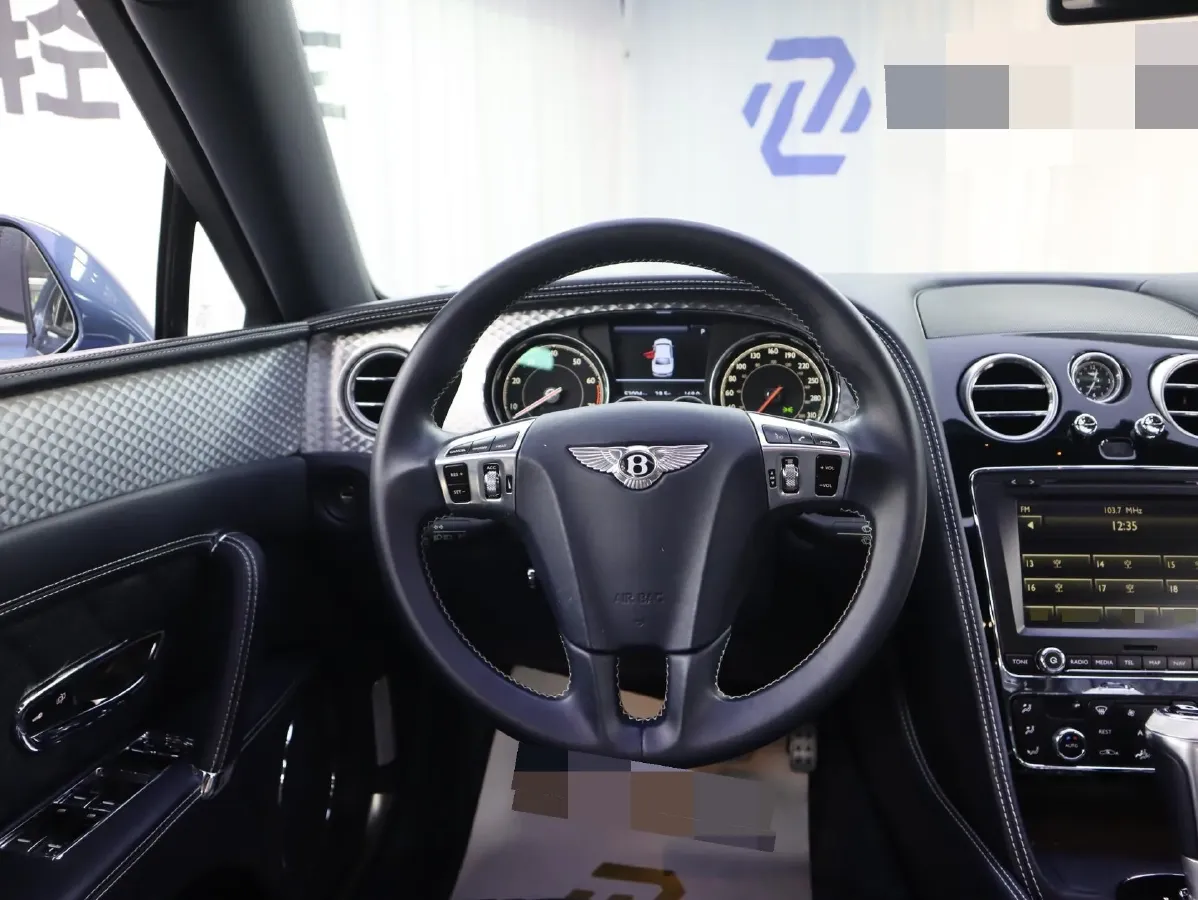 2017 Bentley Flying Spur 4.0T 507HP V8 8AT,autocango,china used car exporter,china ev exporter,chinese used car exporter,chinese used ev exporter