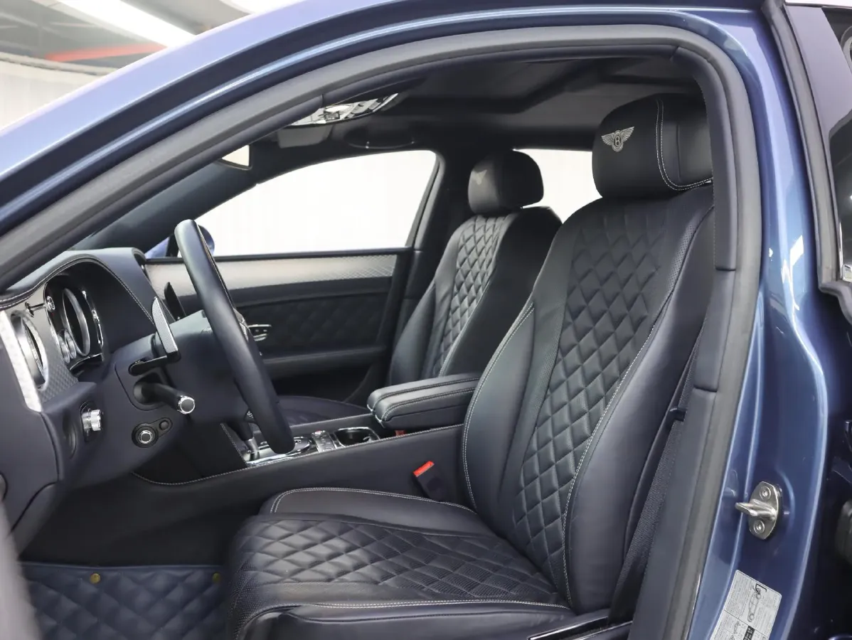 2017 Bentley Flying Spur 4.0T 507HP V8 8AT,autocango,china used car exporter,china ev exporter,chinese used car exporter,chinese used ev exporter