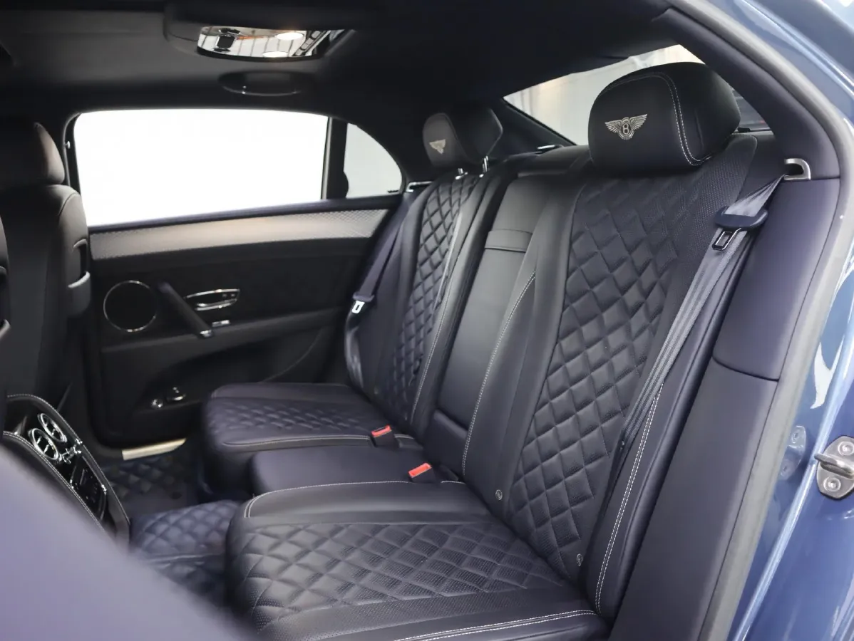 2017 Bentley Flying Spur 4.0T 507HP V8 8AT,autocango,china used car exporter,china ev exporter,chinese used car exporter,chinese used ev exporter