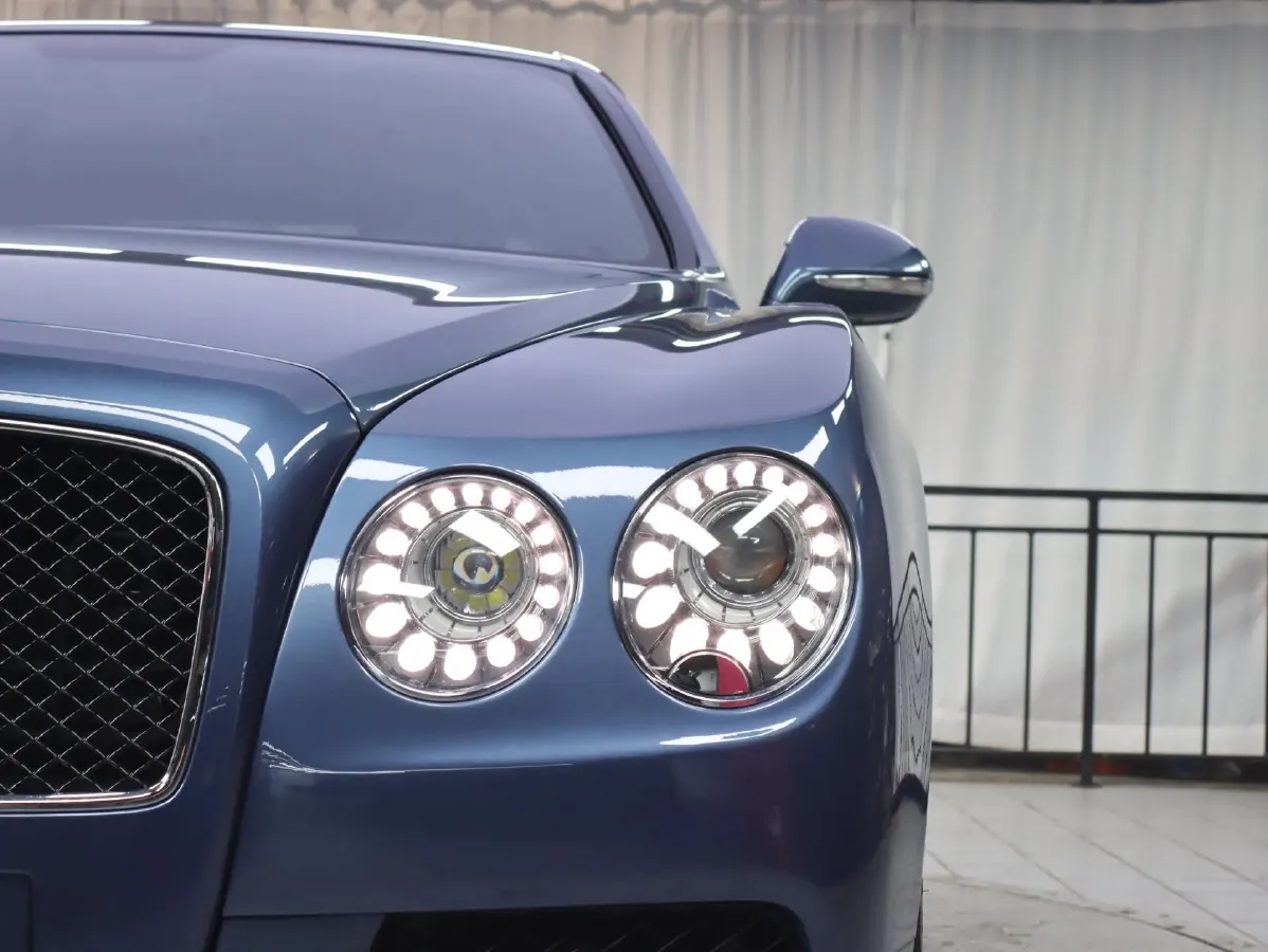 2017 Bentley Flying Spur 4.0T 507HP V8 8AT,autocango,china used car exporter,china ev exporter,chinese used car exporter,chinese used ev exporter