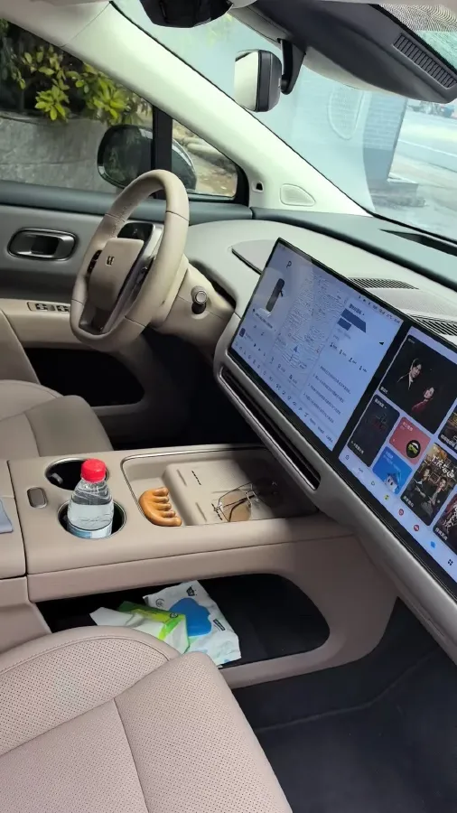 2025 Li i8 BEV,autocango,china used car exporter,china ev exporter,chinese used car exporter,chinese used ev exporter