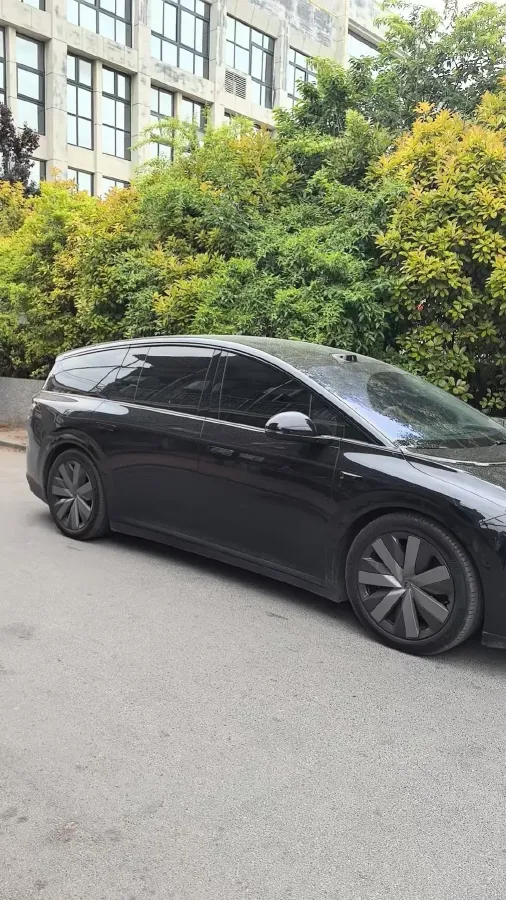 2025 Li i8 BEV,autocango,china used car exporter,china ev exporter,chinese used car exporter,chinese used ev exporter