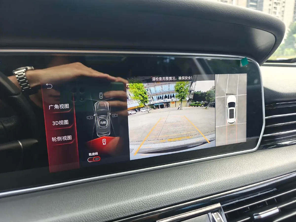 2022 HongQi HS5 2.0T 224HP L4 6AT,autocango,china used car exporter,china ev exporter,chinese used car exporter,chinese used ev exporter