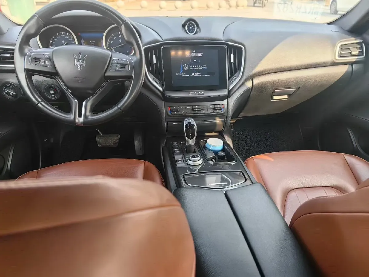 2017 Maserati Ghibli 3.0T 350HP V6 8AT,autocango,china used car exporter,china ev exporter,chinese used car exporter,chinese used ev exporter