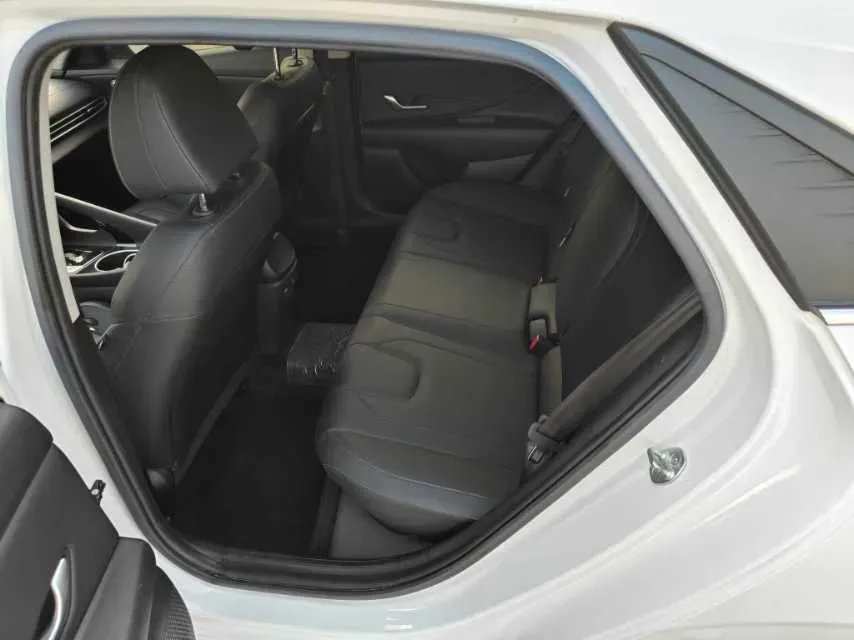 2021 Hyundai Elantra 1.5L 115HP L4 CVT,autocango,china used car exporter,china ev exporter,chinese used car exporter,chinese used ev exporter