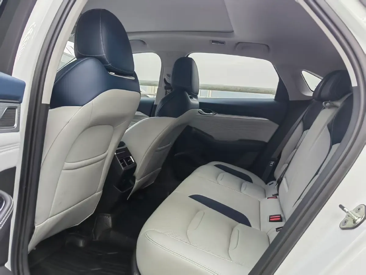 2021 Geely Preface 2.0T 190HP L4 7DCT,autocango,china used car exporter,china ev exporter,chinese used car exporter,chinese used ev exporter