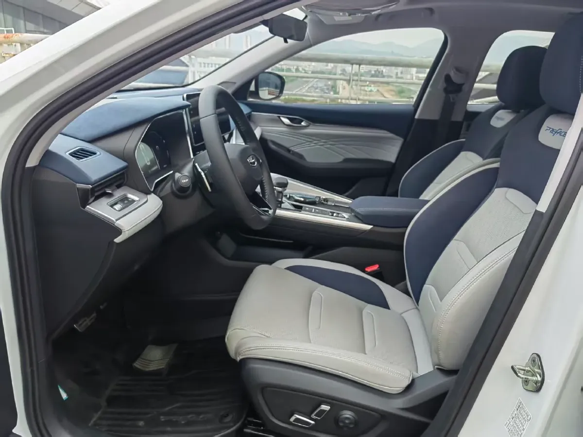 2021 Geely Preface 2.0T 190HP L4 7DCT,autocango,china used car exporter,china ev exporter,chinese used car exporter,chinese used ev exporter