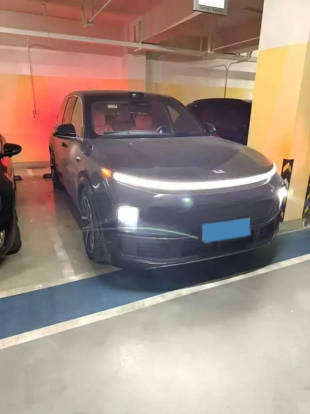 2022 Li L9 Range Extended 154HP REEV 42.6KWH,autocango,china used car exporter,china ev exporter,chinese used car exporter,chinese used ev exporter