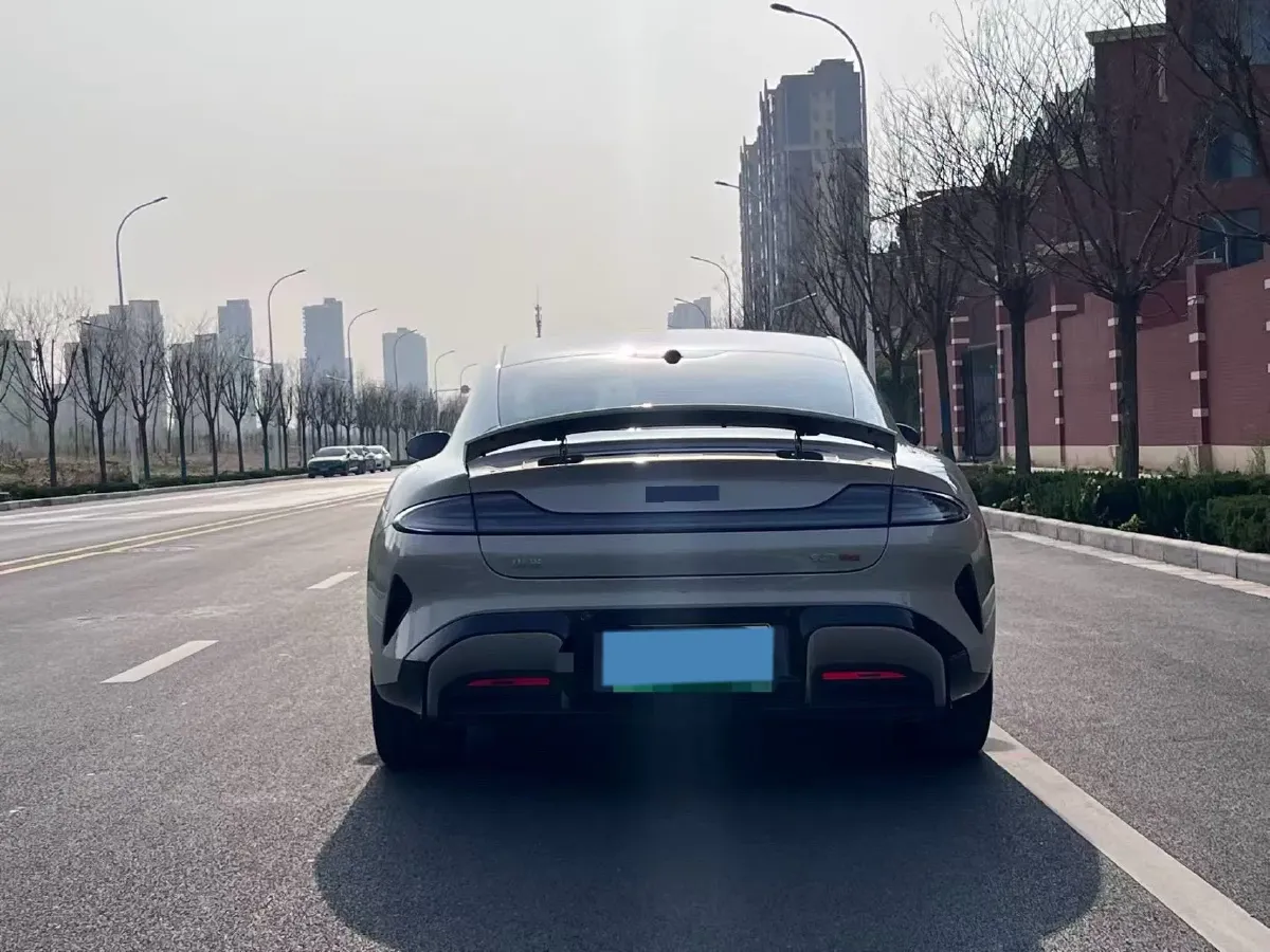 2024 MI SU7 BEV 101KWH,autocango,china used car exporter,china ev exporter,chinese used car exporter,chinese used ev exporter