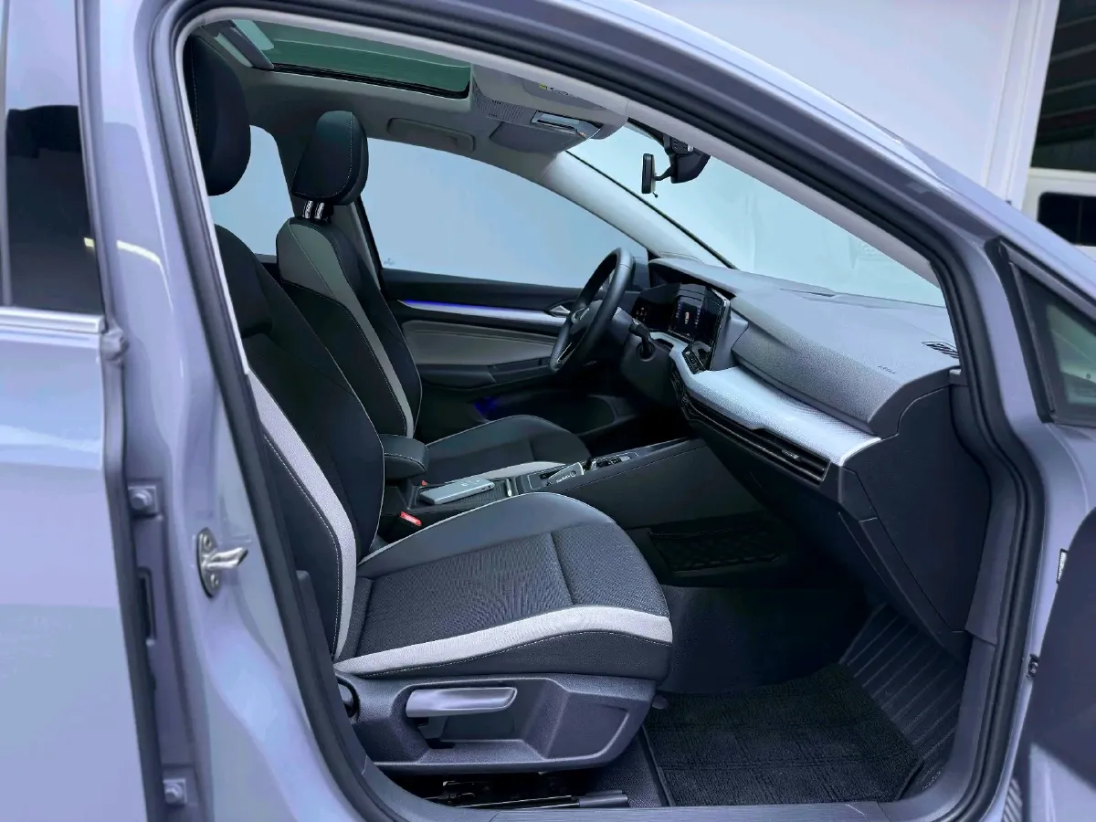 2021 Volkswagen Golf 1.4T 150HP L4 7DCT,autocango,china used car exporter,china ev exporter,chinese used car exporter,chinese used ev exporter