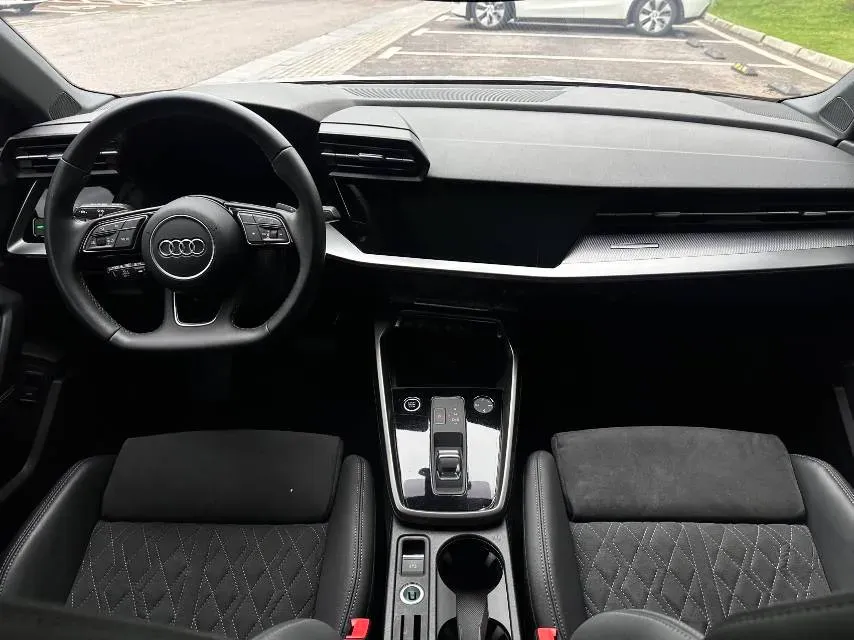 2022 Audi A3 1.4T 150HP L4 7DCT,autocango,china used car exporter,china ev exporter,chinese used car exporter,chinese used ev exporter