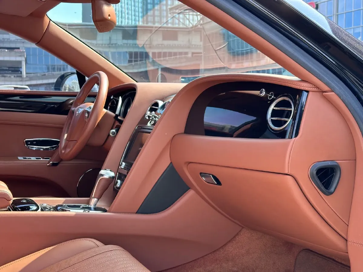 2017 Bentley Flying Spur 4.0T 528HP V8 8AT,autocango,china used car exporter,china ev exporter,chinese used car exporter,chinese used ev exporter