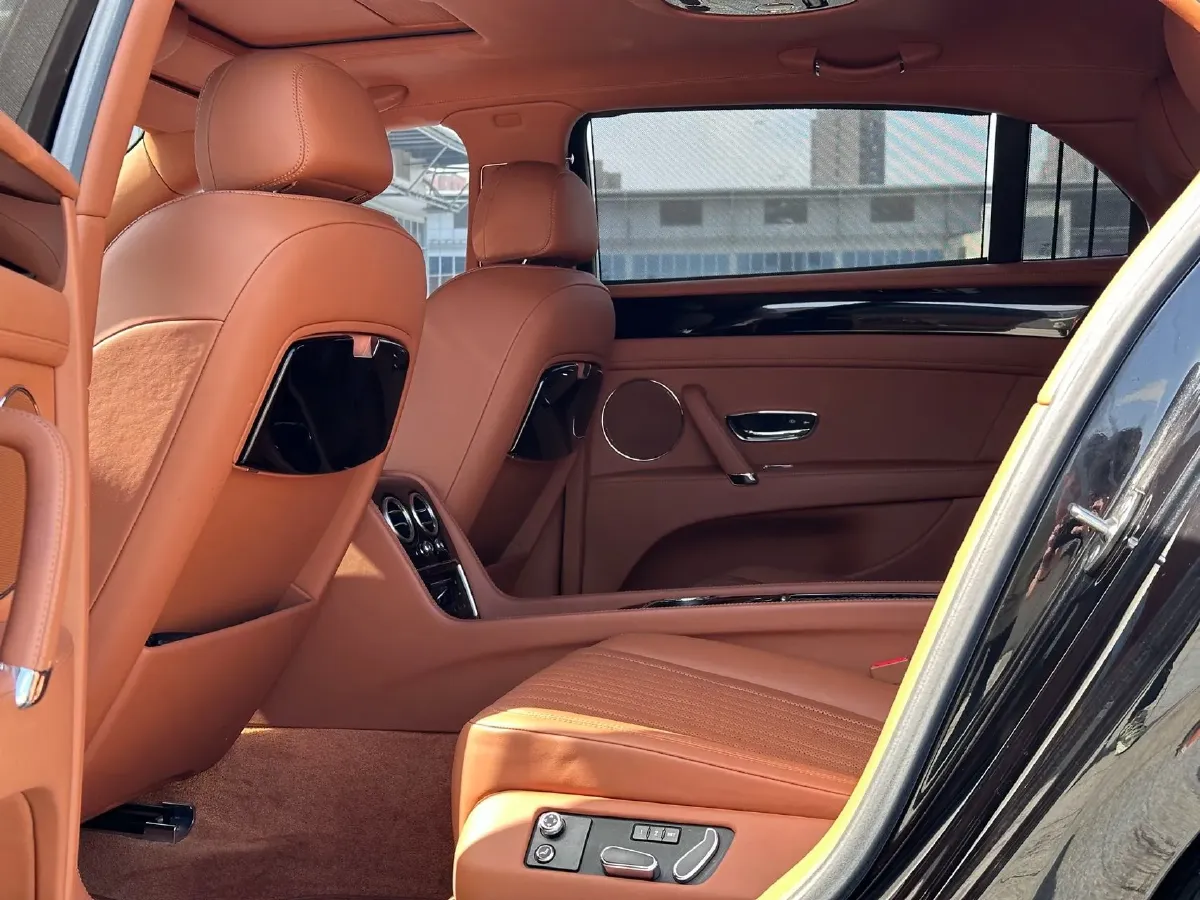 2017 Bentley Flying Spur 4.0T 528HP V8 8AT,autocango,china used car exporter,china ev exporter,chinese used car exporter,chinese used ev exporter