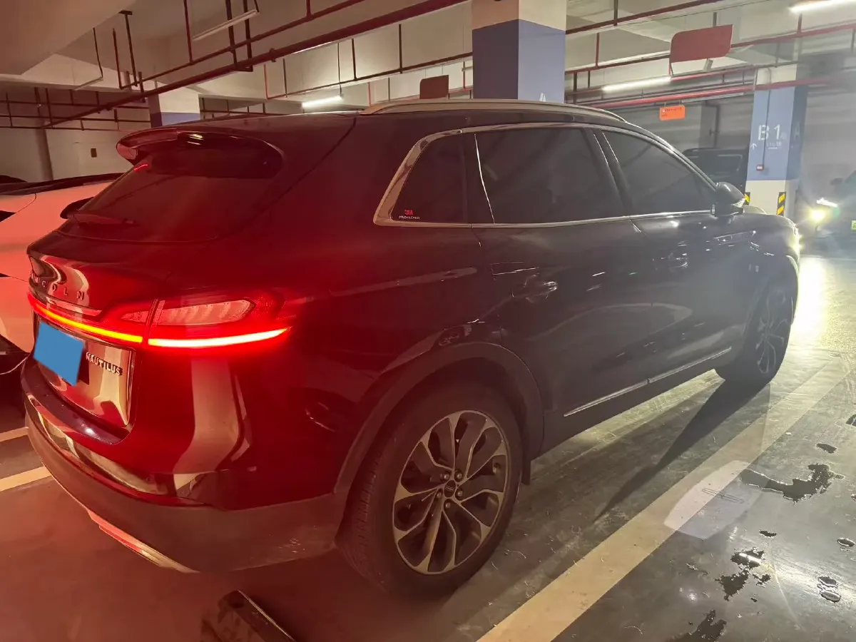 2021 Lincoln Nautilus 2.0T 245HP L4 8AT,autocango,china used car exporter,china ev exporter,chinese used car exporter,chinese used ev exporter