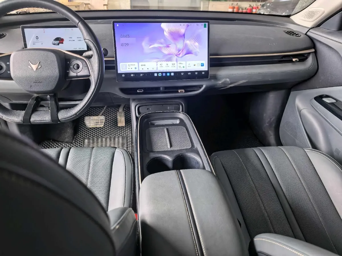 2025 ARCFOX T1 BEV,autocango,china used car exporter,china ev exporter,chinese used car exporter,chinese used ev exporter