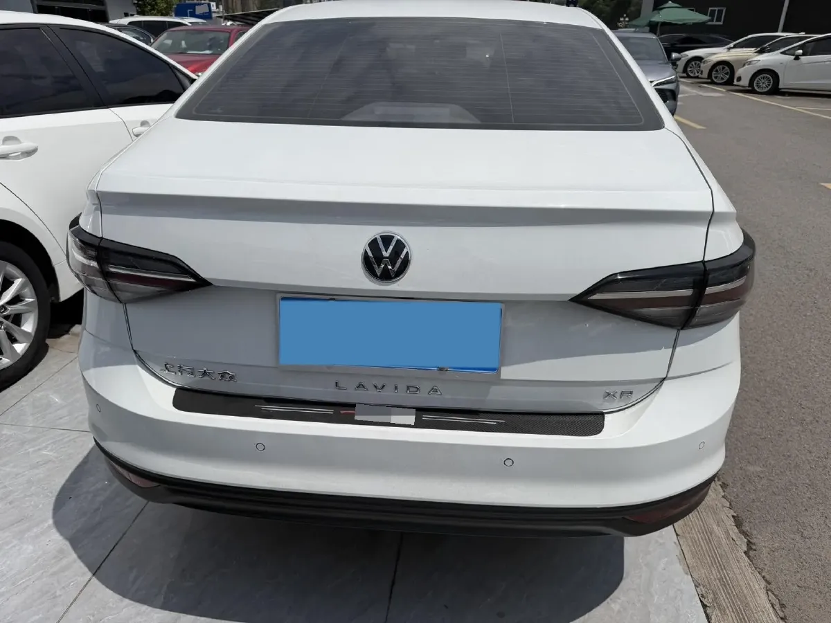2023 Volkswagen Lavida 1.5L 110HP L4 5MT,autocango,china used car exporter,china ev exporter,chinese used car exporter,chinese used ev exporter