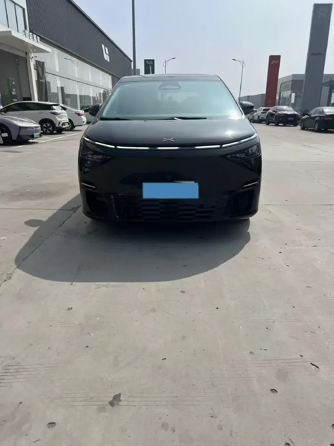 2025 Xpeng X9 BEV,autocango,china used car exporter,china ev exporter,chinese used car exporter,chinese used ev exporter