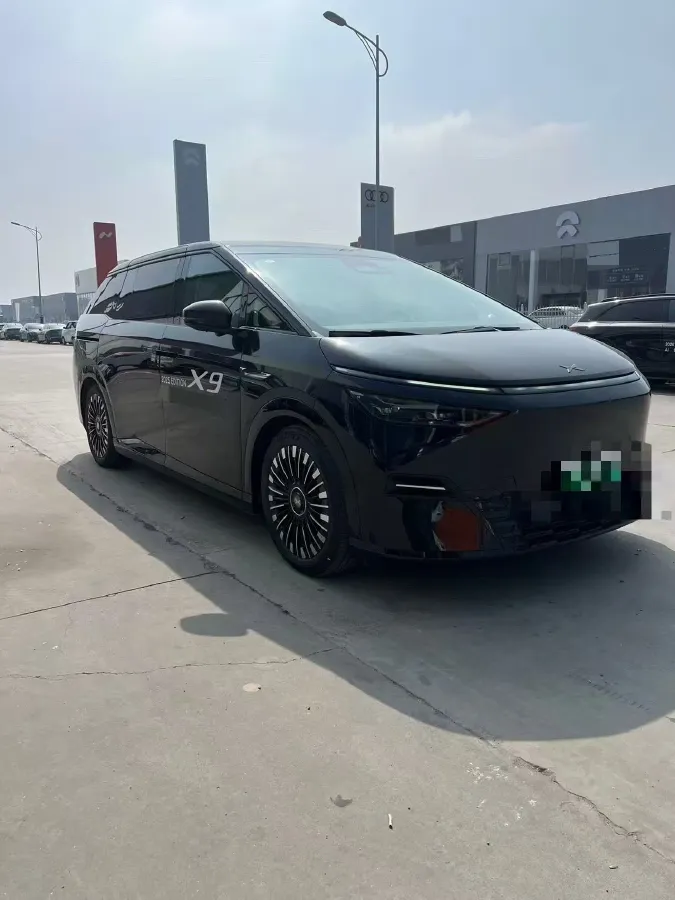 2025 Xpeng X9 BEV,autocango,china used car exporter,china ev exporter,chinese used car exporter,chinese used ev exporter