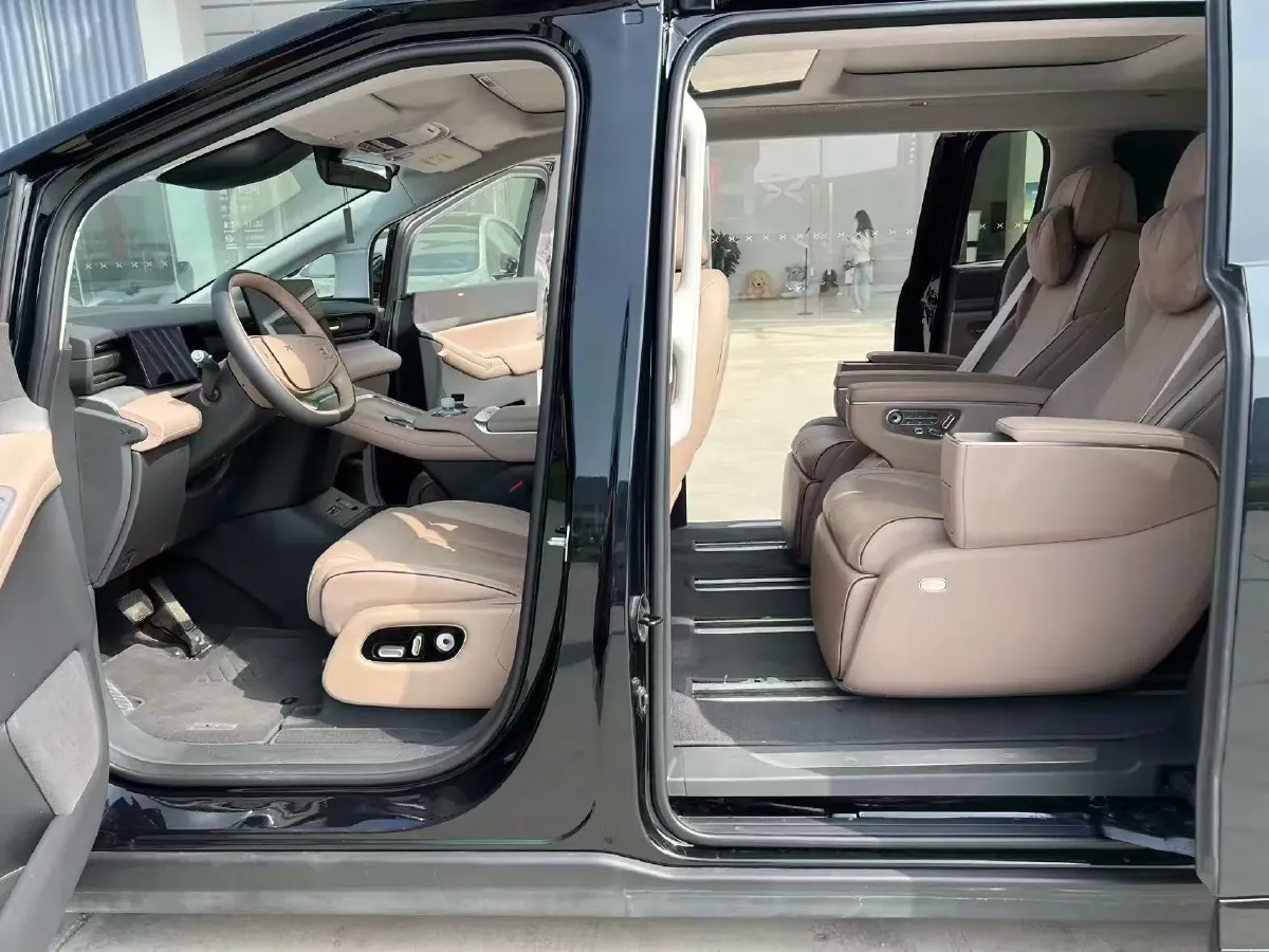 2025 Xpeng X9 BEV,autocango,china used car exporter,china ev exporter,chinese used car exporter,chinese used ev exporter