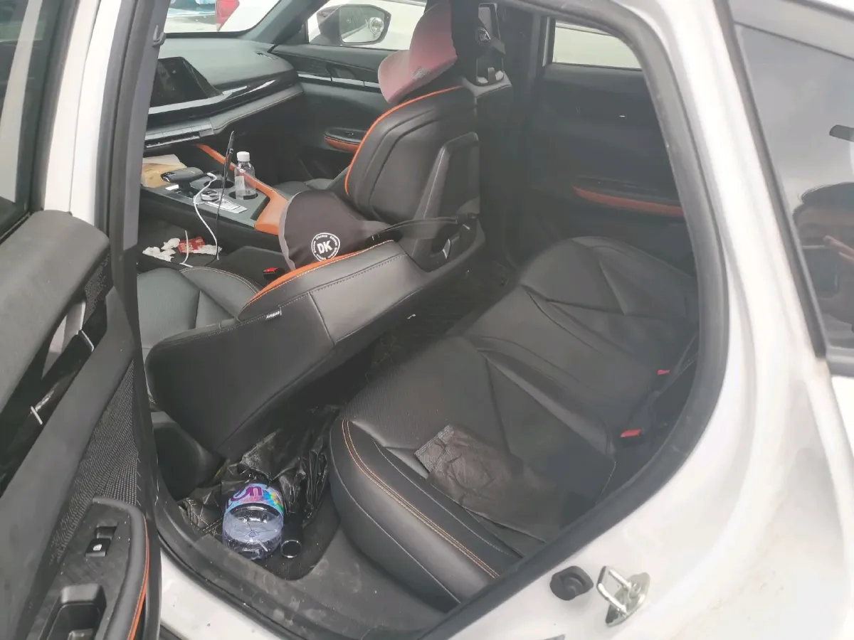 2023 ChangAn UNI-V iDD 1.5T 170HP L4 6TCT PHEV 18.4KWH,autocango,china used car exporter,china ev exporter,chinese used car exporter,chinese used ev exporter