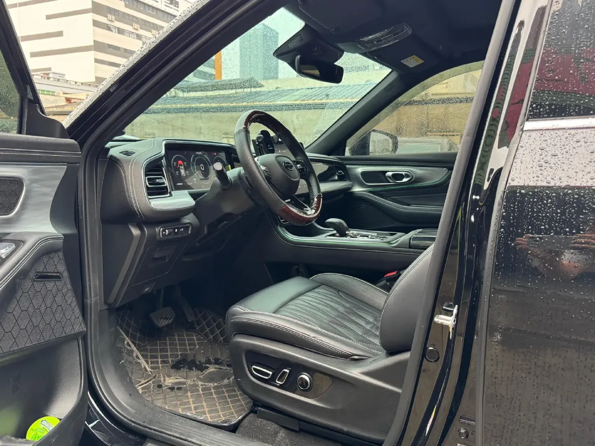 2022 GAC Trumpchi GS8 2.0T 252HP L4 8AT,autocango,china used car exporter,china ev exporter,chinese used car exporter,chinese used ev exporter