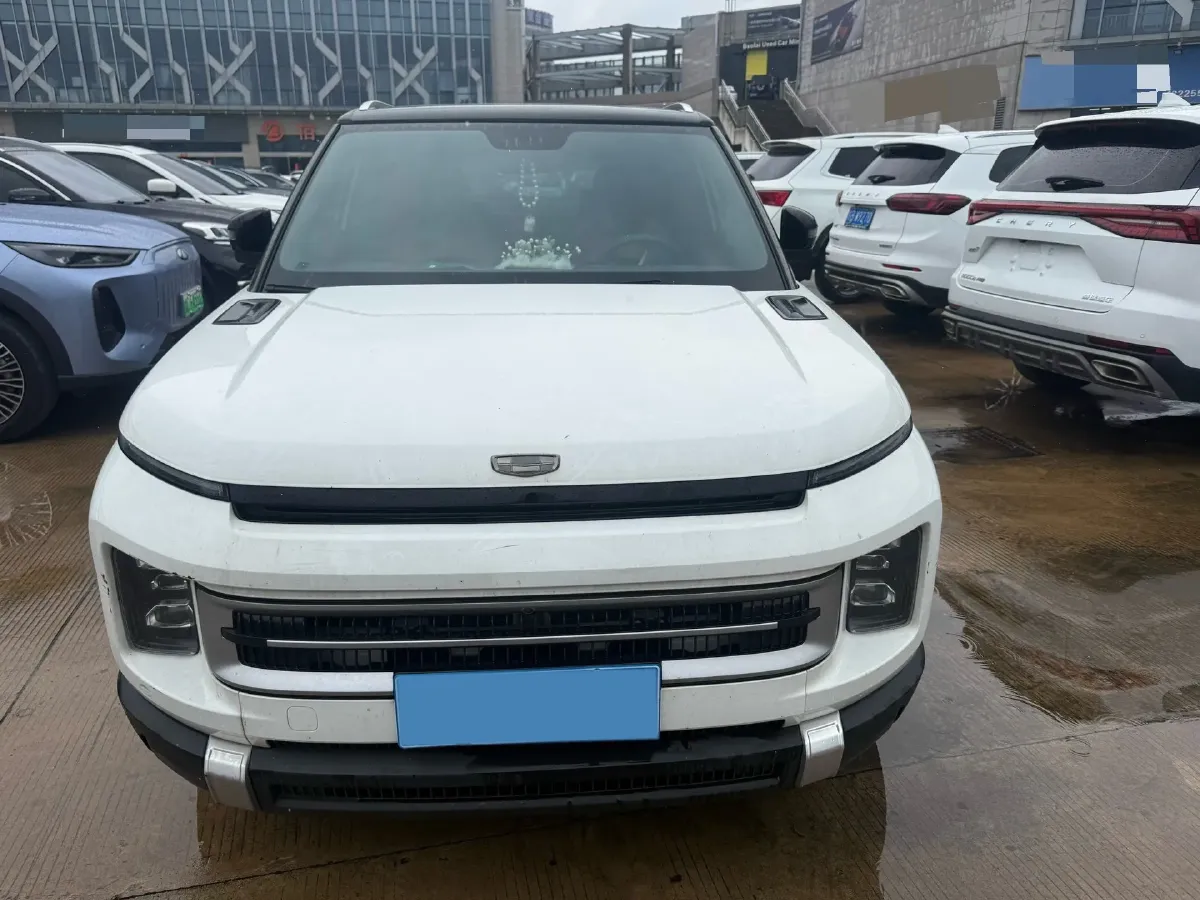 2023 Geely ICON 1.5T 181HP L4 7DCT,autocango,china used car exporter,china ev exporter,chinese used car exporter,chinese used ev exporter