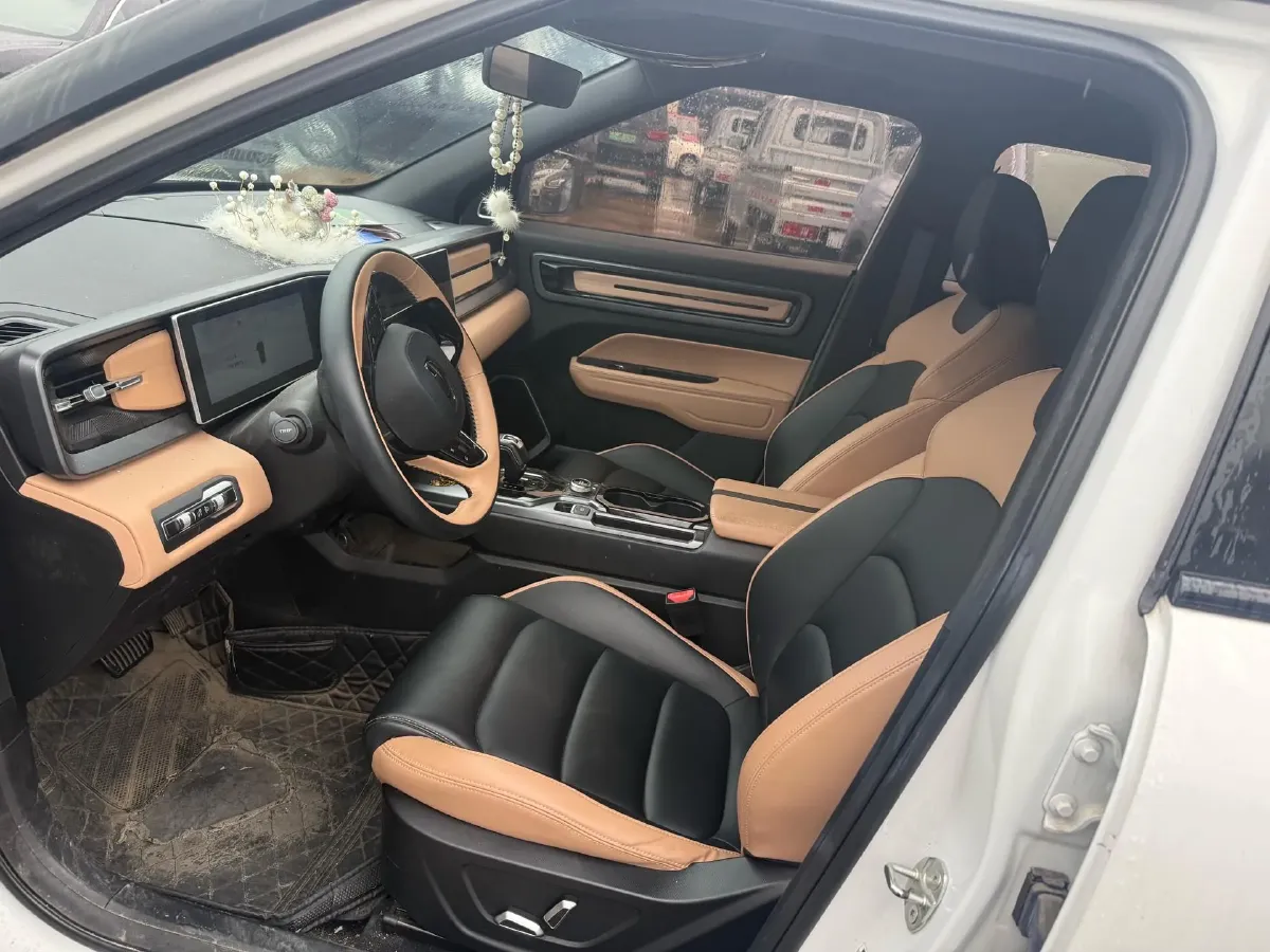 2023 Geely ICON 1.5T 181HP L4 7DCT,autocango,china used car exporter,china ev exporter,chinese used car exporter,chinese used ev exporter