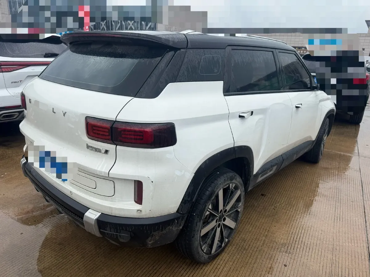 2023 Geely ICON 1.5T 181HP L4 7DCT,autocango,china used car exporter,china ev exporter,chinese used car exporter,chinese used ev exporter